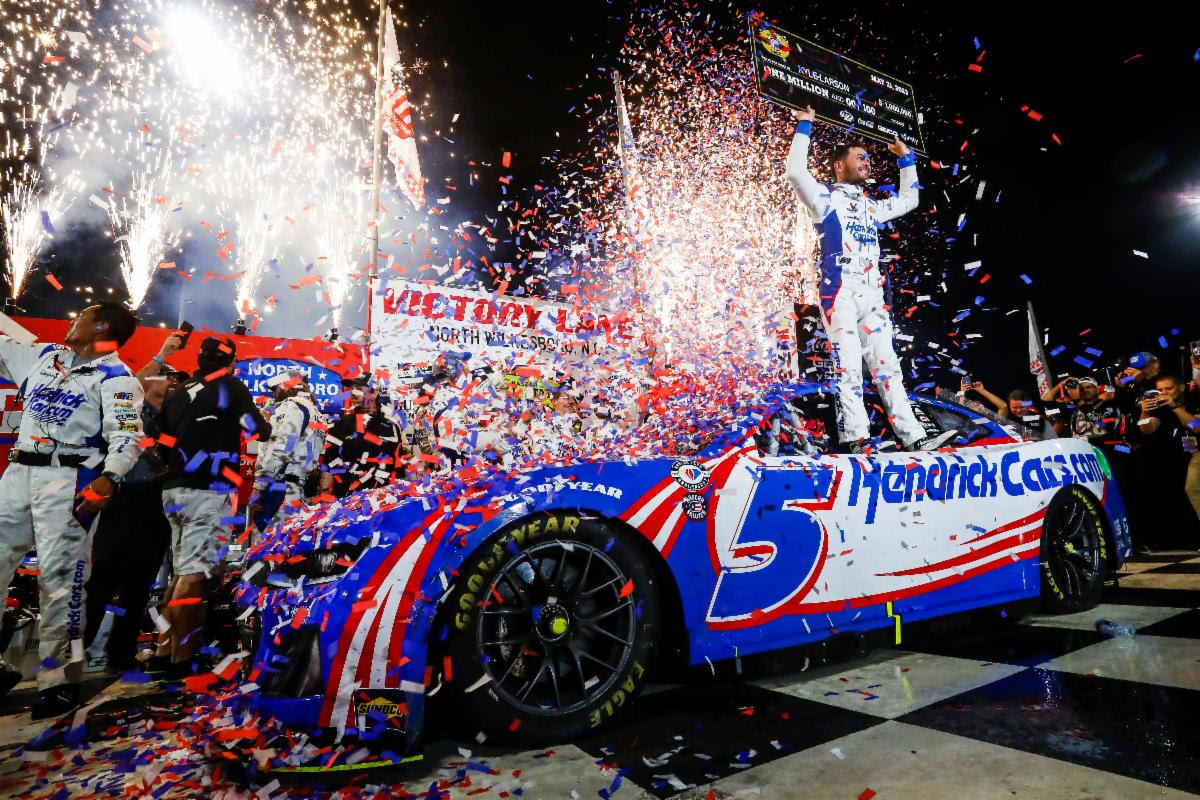 Kyle Larson, Chevrolet Drives to Dominating NASCAR AllStar Race Win